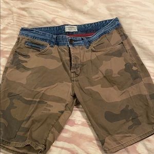 Zara jean and camo shorts